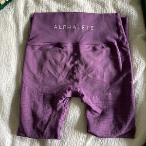Size M Alphalete Revival 2 Leggings Purple